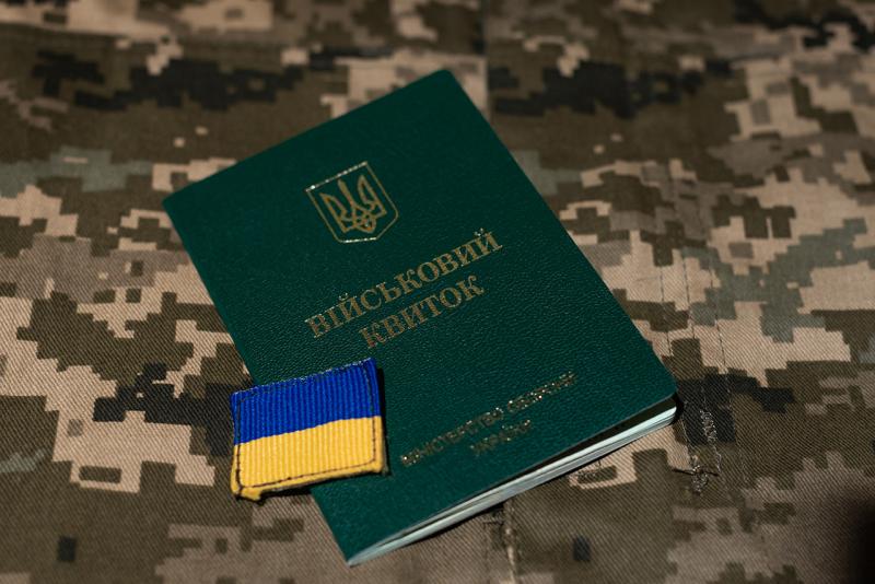 Денісова роз'яснила, за яких обставин особу можуть виключити з військового обліку.