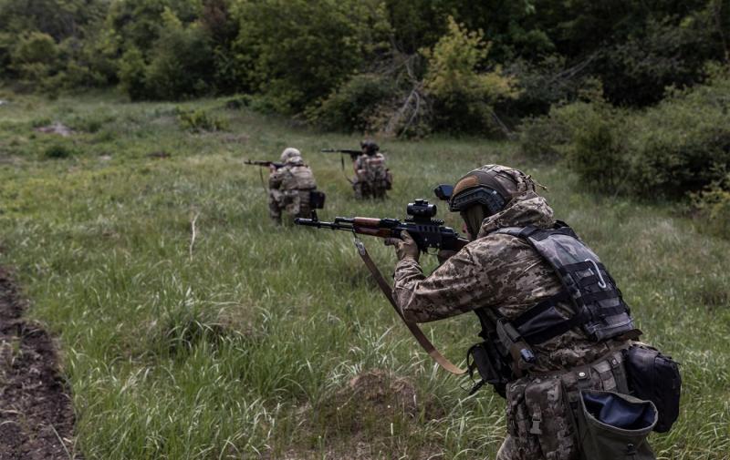 Умови, за яких проходять військову службу, можуть бути оскаржені. Юридичний фахівець роз'яснив, в яких випадках і яким чином слід здійснювати цей процес.