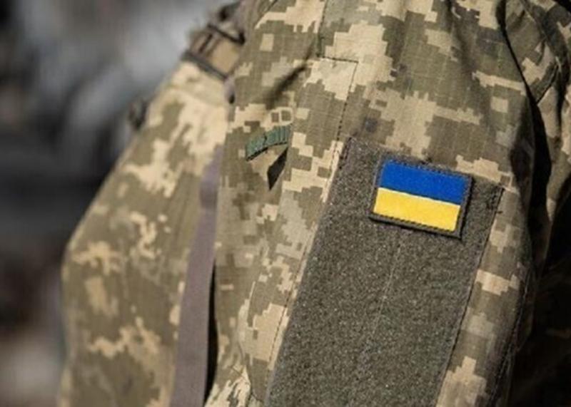 Військовослужбовець провів ніч на залізничному вокзалі через відмову у наданні пільгового проїзду.