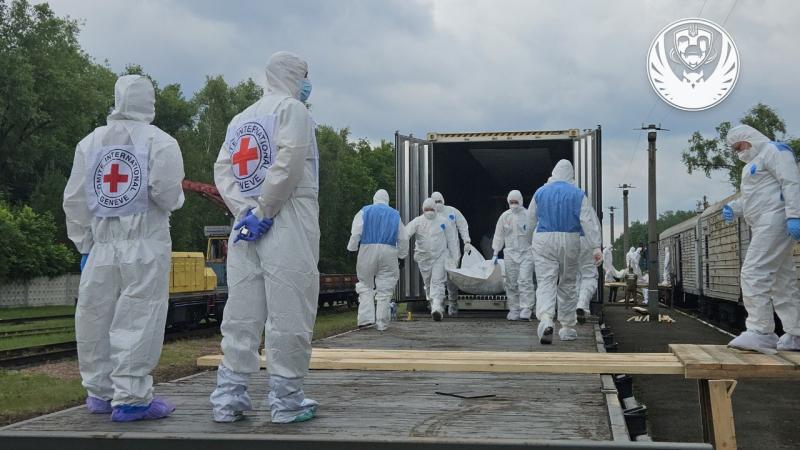 В Україну було повернуто 1200 тіл загиблих героїв.