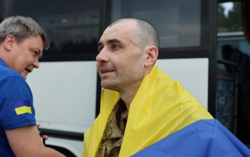 Обмін військовими: в Україну повернулися зниклі безвісти та особи, засуджені на тривалі терміни.