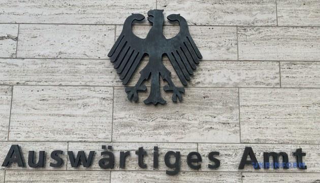 У Німеччині звернули увагу Лукашенку на необхідність визволення більше тисячі політичних в'язнів.