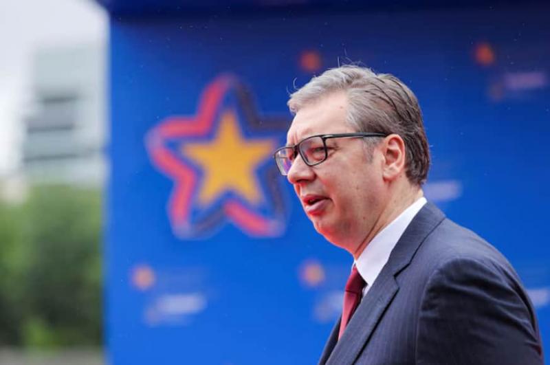 Президент Сербії виступив із закликом до відкритого діалогу на фоні загострення антиурядових протестів.