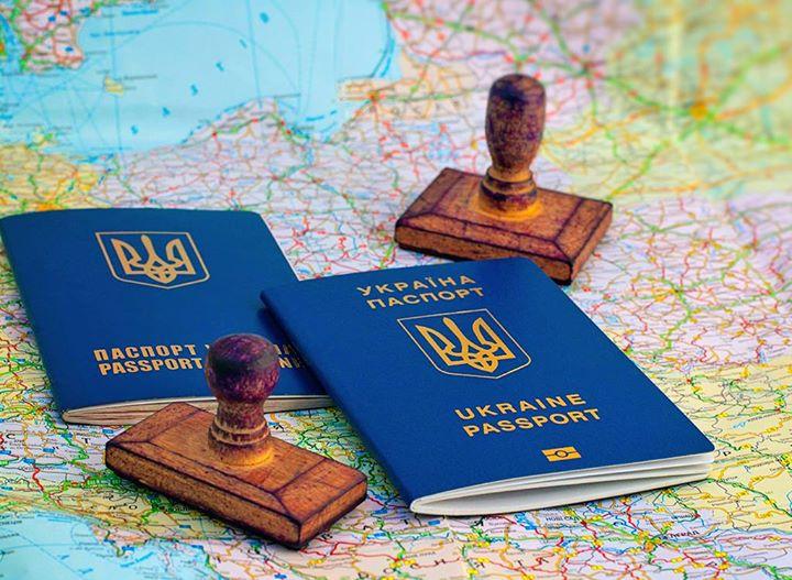 Чи опинився безвізовий режим для України під ризиком? Європейський Союз оновив вимоги для держав із правовими порушеннями - Прямий.