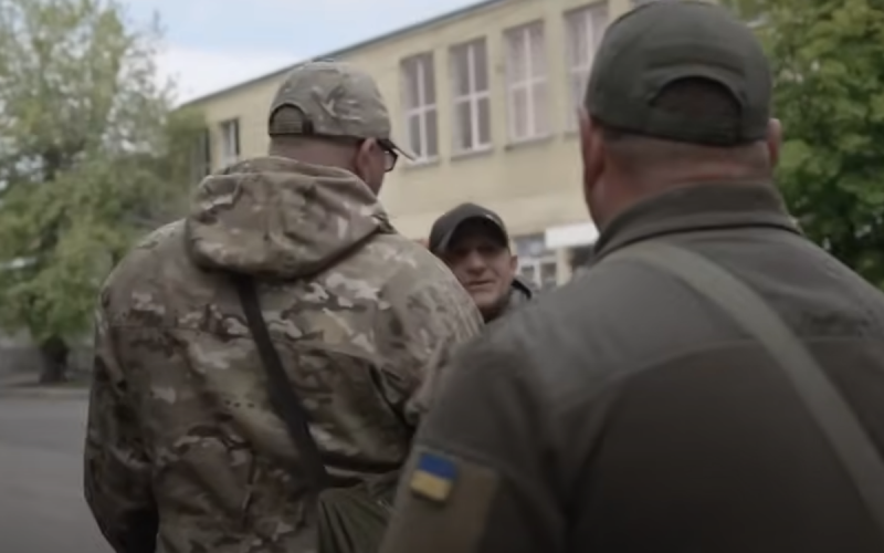 ТЦК провокують до самогубства: омбудсмен висловила занепокоєння через переслідування з боку військових комісарів.