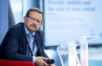 Ексгенеральний секретар ОБСЄ Томас Гремінгер висловив думку, що будь-яке вирішення конфлікту буде важким, проте приймати неналежний мир недопустимо.