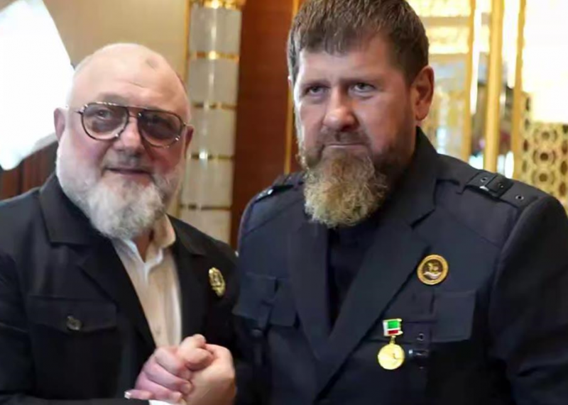 Кадирову вручили медаль за його внесок у науковий прогрес.