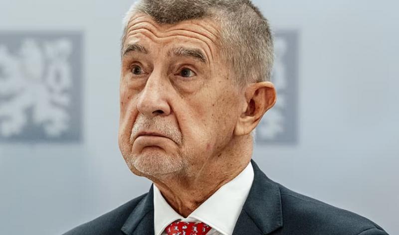 Прем'єр Чехії закликає до відставки керівника коаліційної партії внаслідок аварії.