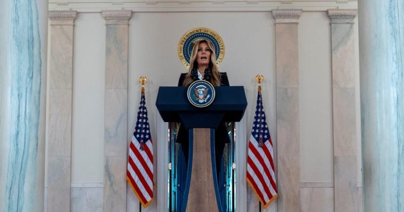 Білий дім: Меланія Трамп сприяла возз'єднанню п'яти дітей з України та Росії з їхніми сім'ями.