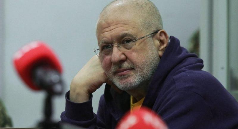 Суд ухвалив рішення продовжити арешт Коломойського, в той час як адвокати заявляють про наявність проблем зі здоров'ям у клієнта.
