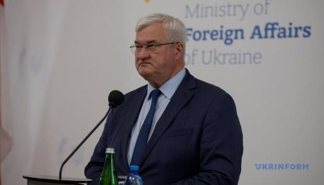 Сибіга звернувся до міжнародної спільноти з проханням сприяти у створенні гуманітарних коридорів для evacuating людей з окупованих Олешок.